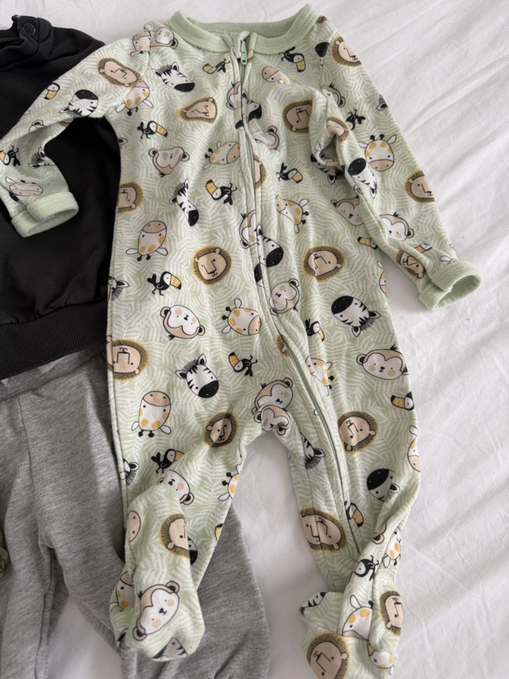 Mixed Baby Clothing Bundle - 3-6months - Picture 2 of 12
